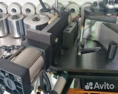 Промышленный кромкооблицовочный станок HuaHua-506