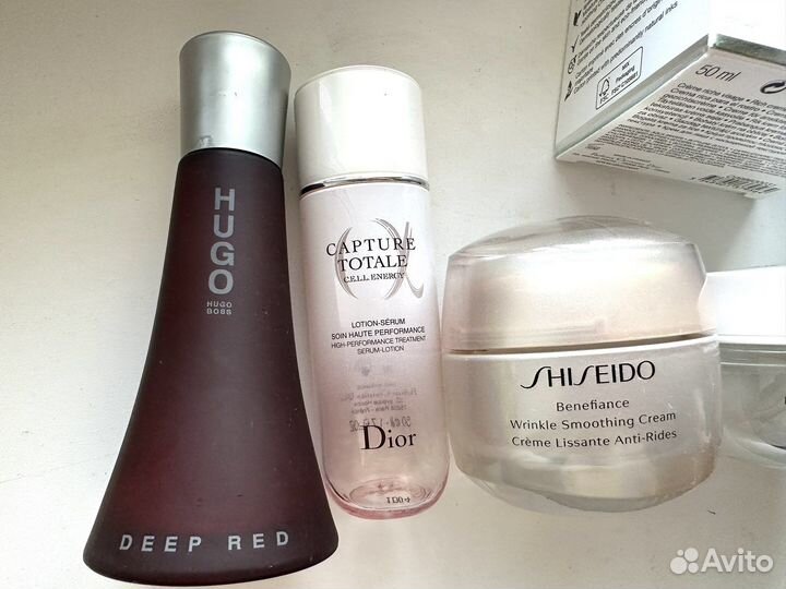 Пустые флаконы, баночки от кремов и уход