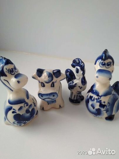 Статуэтки разные