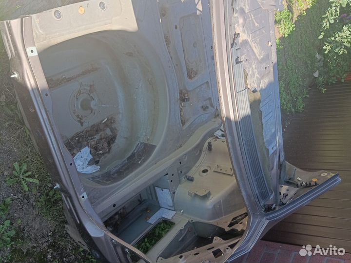 Крыло на бмв 3