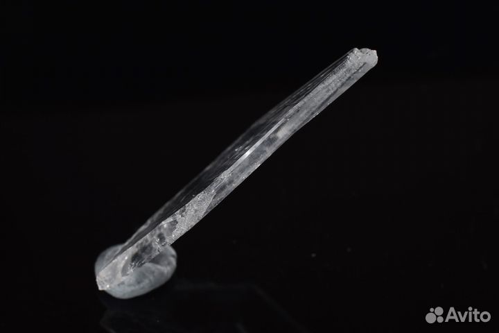 Уплощённый кристалл. Фаден-кварц. Лот №1154