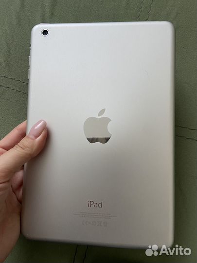 Планшет Apple iPad mini 64Gb MD533RS/A,белый