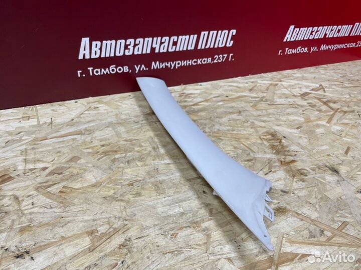 Обшивка стойки передняя правая LADA Vesta
