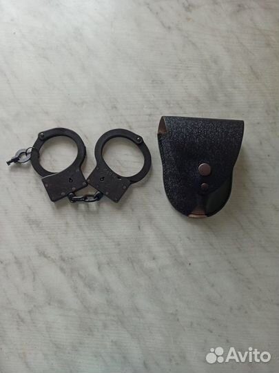 Наручники брс черные с чехлом
