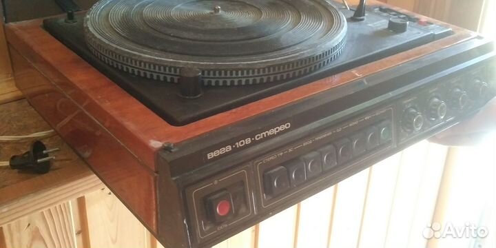 Проигрыватель винила Вега 108 Стерео