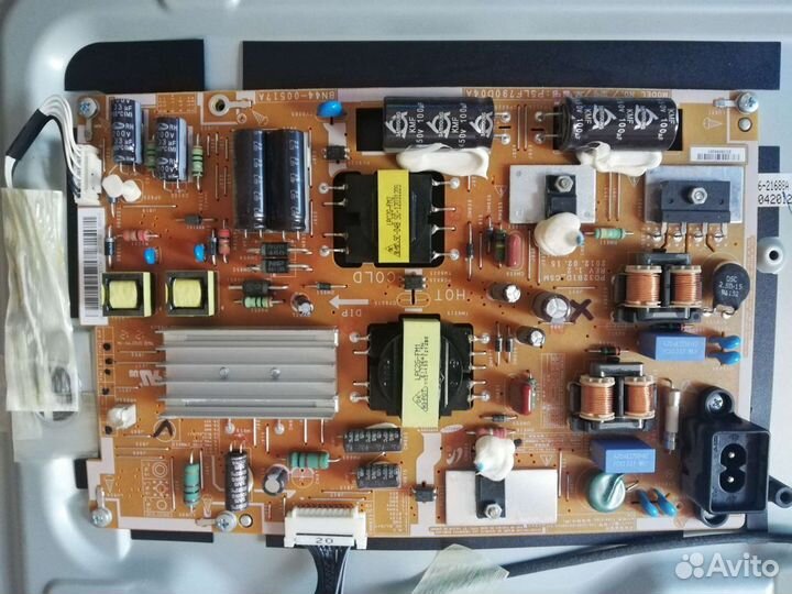 Рабочие блоки от телевизоров с битыми матрицами