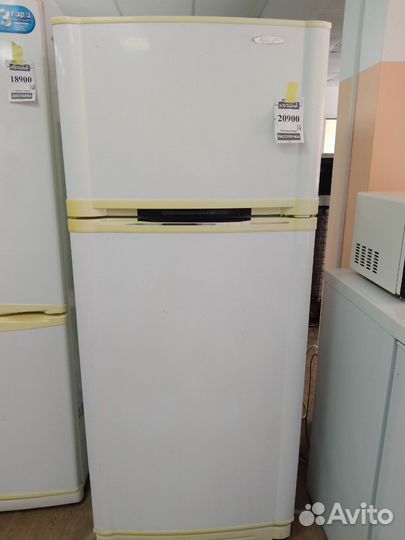Холодильник Голдстар в отличном состоянии год гара