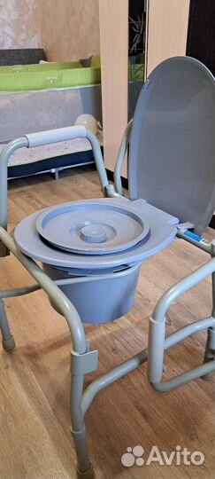 Кресло-туалет Amrus со спинкой