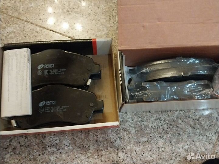 Колодки на toyota avensis 2006 передние и задние