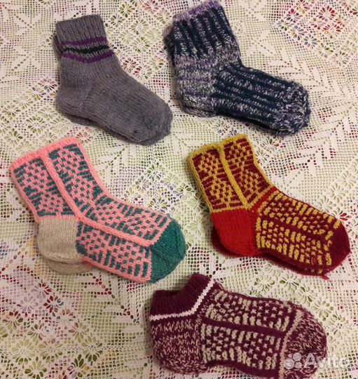 Носки и варежки шерстяные ручной вязки