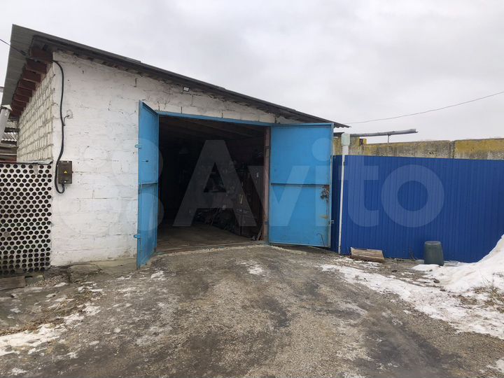 Гараж, > 30 м²