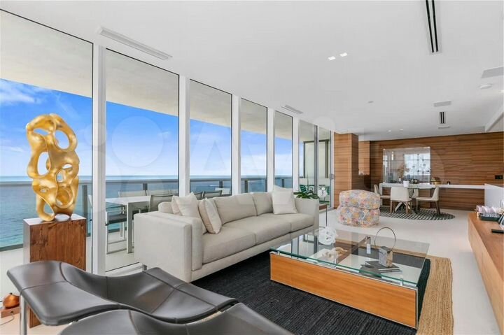 3-к. квартира, 120 м², 4/5 эт.