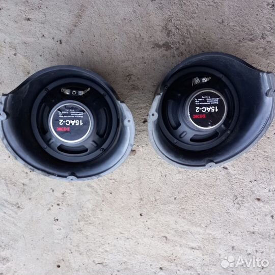 Динамики в автомобиль