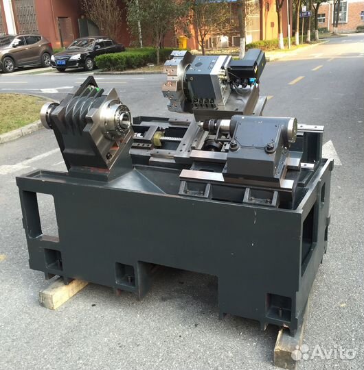 Токарный станок