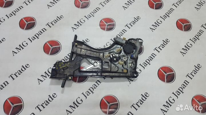 Стеклоподъемник задний правый на BMW E32