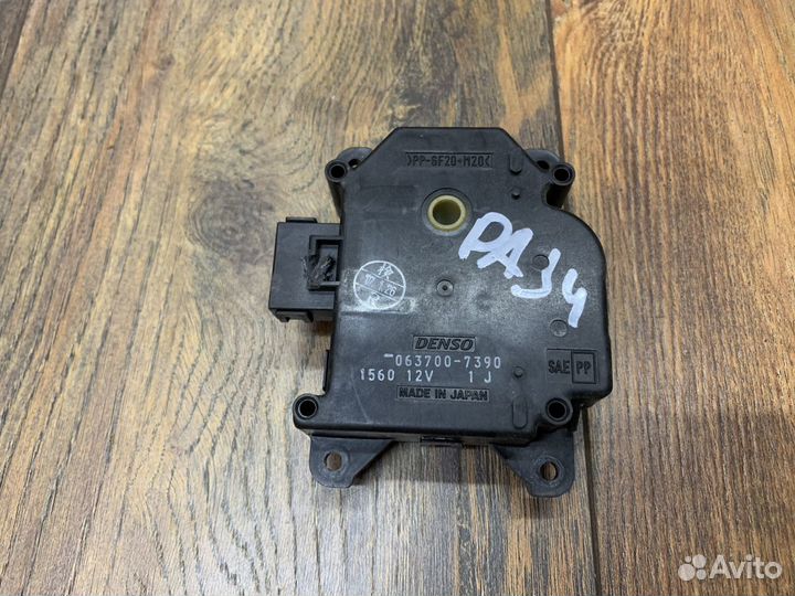 Mitsubishi Pajero IV Моторчик заслонки отопителя