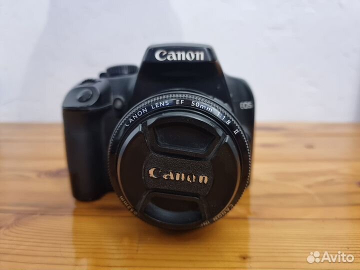 Фотоаппарат зеркальный Canon EOS 1000D 18-55 Black