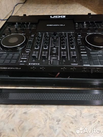 Продам dj контроллер Denon prime 4+