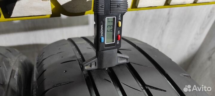 Bridgestone Playz PX-RV II 215/60 R17