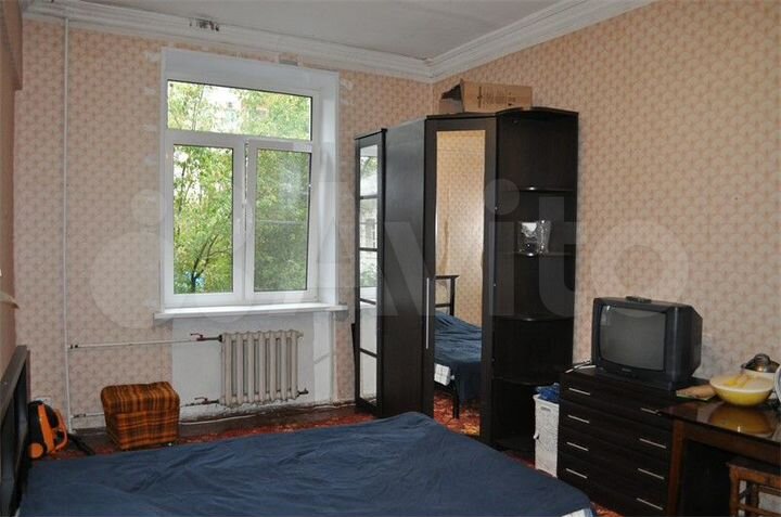 Комната 21 м² в 4-к., 2/5 эт.