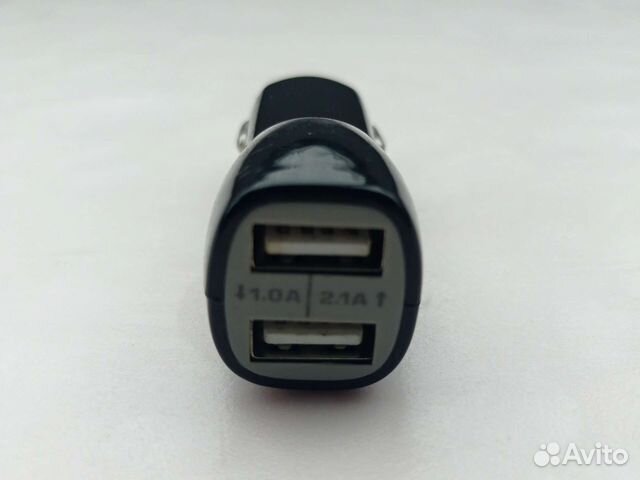 Автомобильное зарядное устройство для телефона