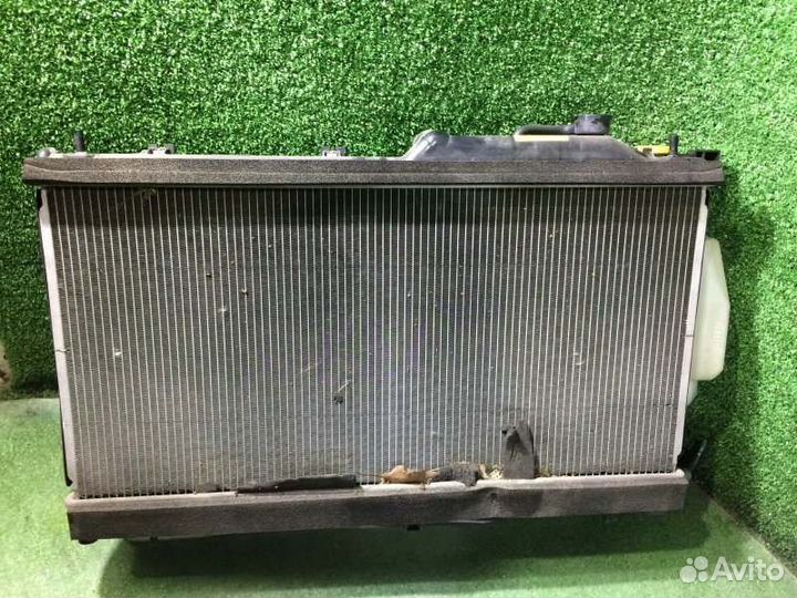 Радиатор охлаждения двигателя Subaru Forester SH9