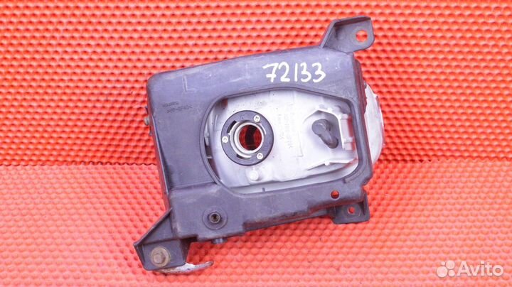 Фара противотуманная левая Toyota Tundra UCK40 2UZ