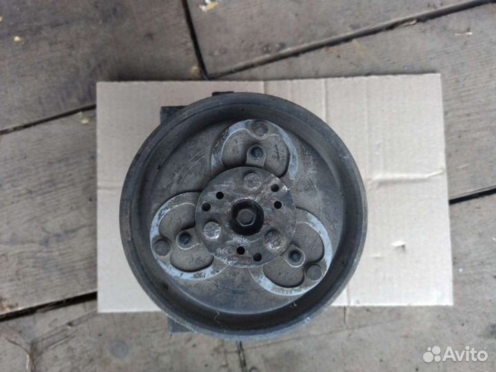 Продам компрессор кондиционера