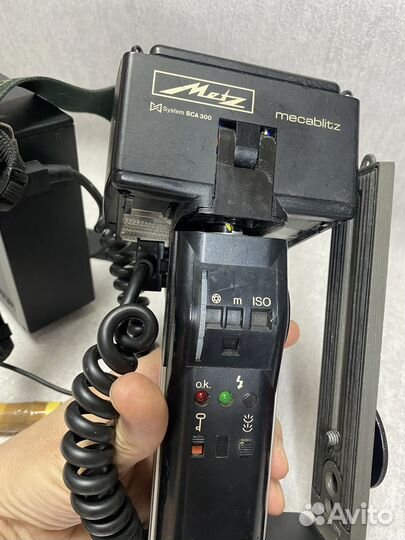 Вспышка Metz mecabltz SCA-300 молоток