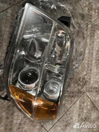 Фара левая и правая Honda Pilot 2006-2008 новая