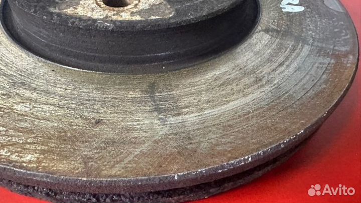 Диск тормозной передний левый Opel Astra H 1.6