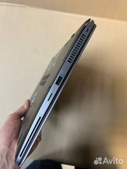 Ноутбук HP Folio 1040