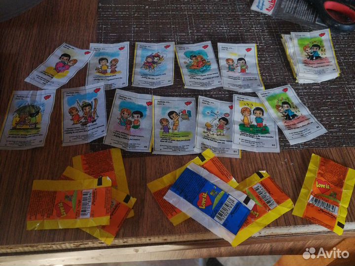 Вкладыши от жвачек love is