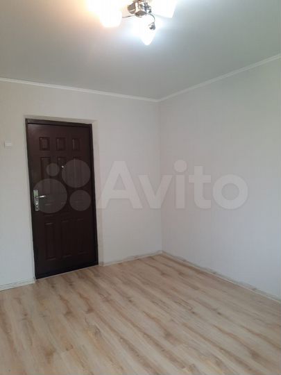 Комната 12 м² в 3-к., 4/5 эт.