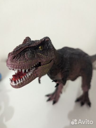 Динозавры игрушки