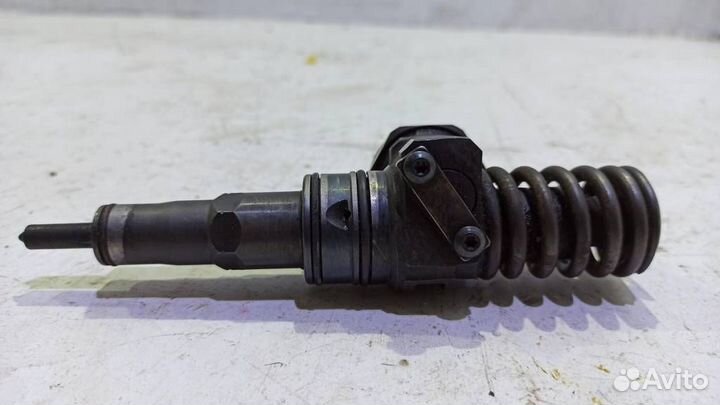 Топливная форсунка Шкода