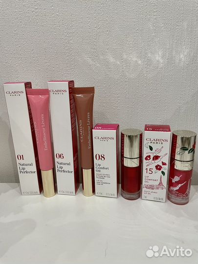Блески и масла для губ Clarins