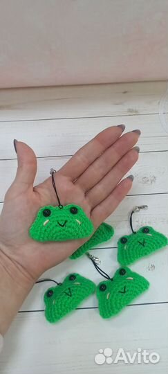 Брелок лягушка