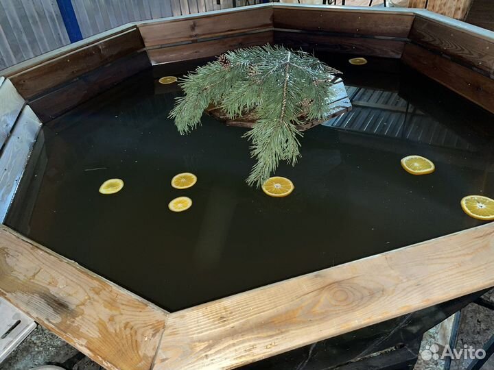 Баня на дровах с бассейном и подгреваемым чаном