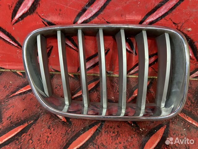 Решетка радиатора правая BMW X3 F25