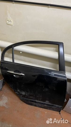Дверь honda civic 4d