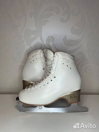 Фигурные коньки edea overture 225