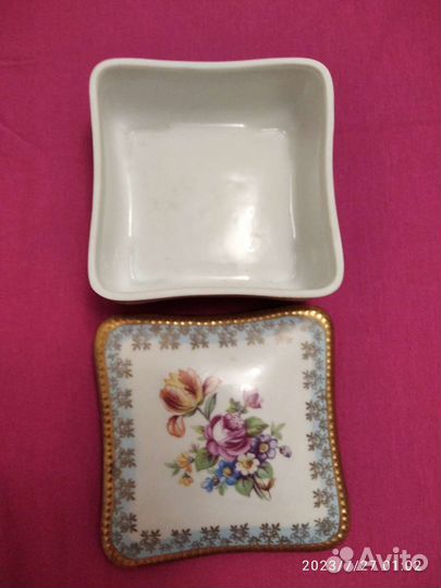 Фарфоровая шкатулка Martinroda Германия. Позолота