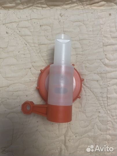 Кран для канистры