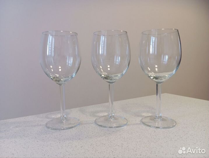 Бокалы, фужеры, стаканы