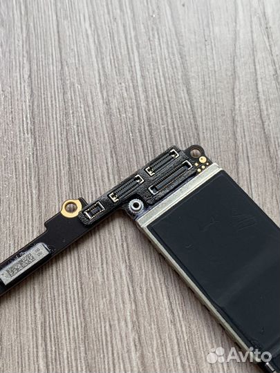 Плата iPhone 8 plus 64gb + кнопка icloud