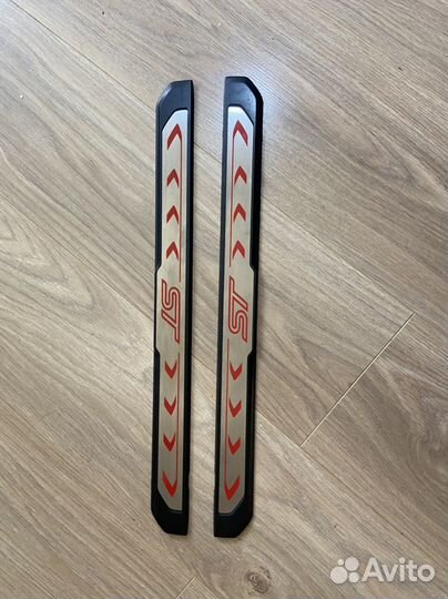 Накладки порогов ford focus ST