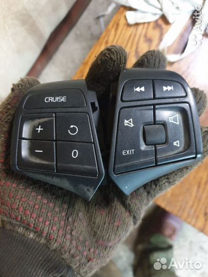 Кнопки управления на руле volvo xc70 s80 s60 xc60