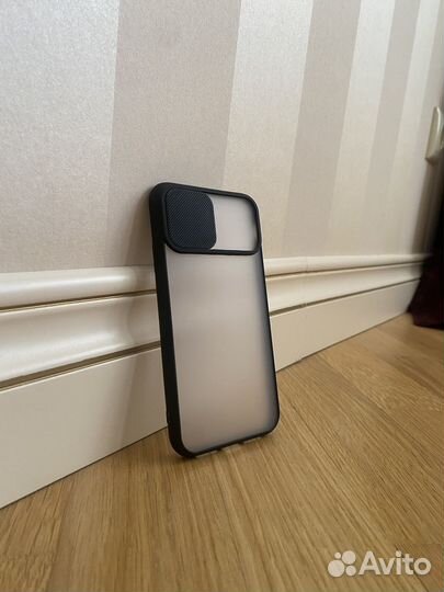 Чехол на iPhone 11