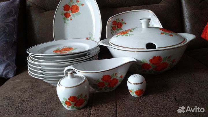Набор столовой посуды